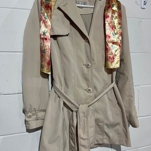 WOMENS SHORT TRENCH COAT MEDIUM